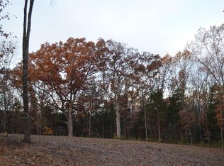 90 Schloss Rd, Eureka, MO 63025