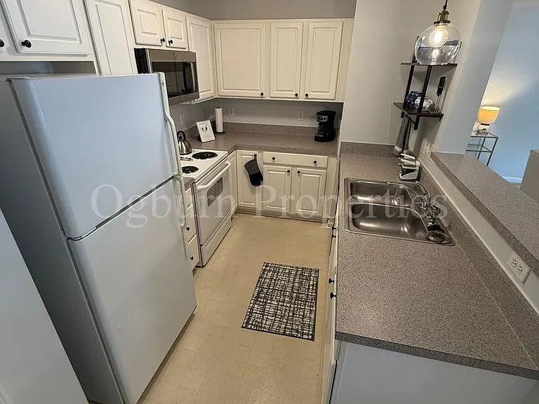 324 Scholastic Ct — Photo 4