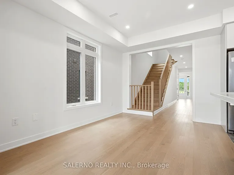 616 Glasgow Rd — Photo 11