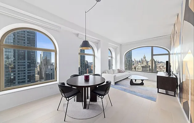 Rented by R New York | media 17