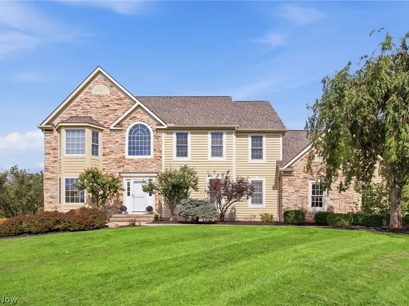 28685 Blue Pond Trl, Solon, OH 44139