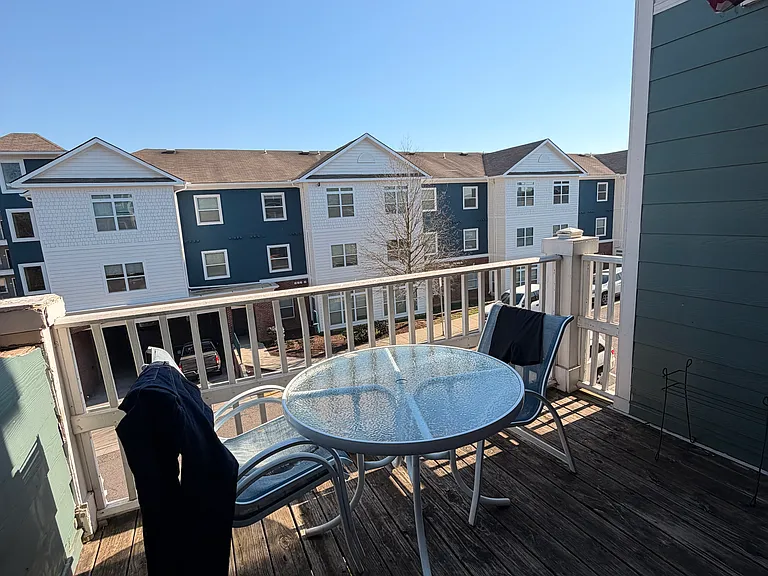 1517 Laurel Ave #207 — Photo 18