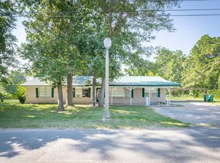 995 Mann Rd, Conroe, TX 77303