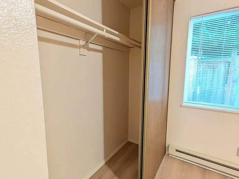 Chelsea Manor Apartments — Photo 45