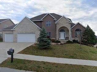 2167 Hill Pl SW, Rochester, MN 55902