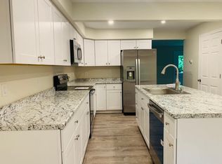 85 Smithfield Rd APT 3, Oakland, ME 04963