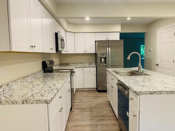 85 Smithfield Rd APT 3