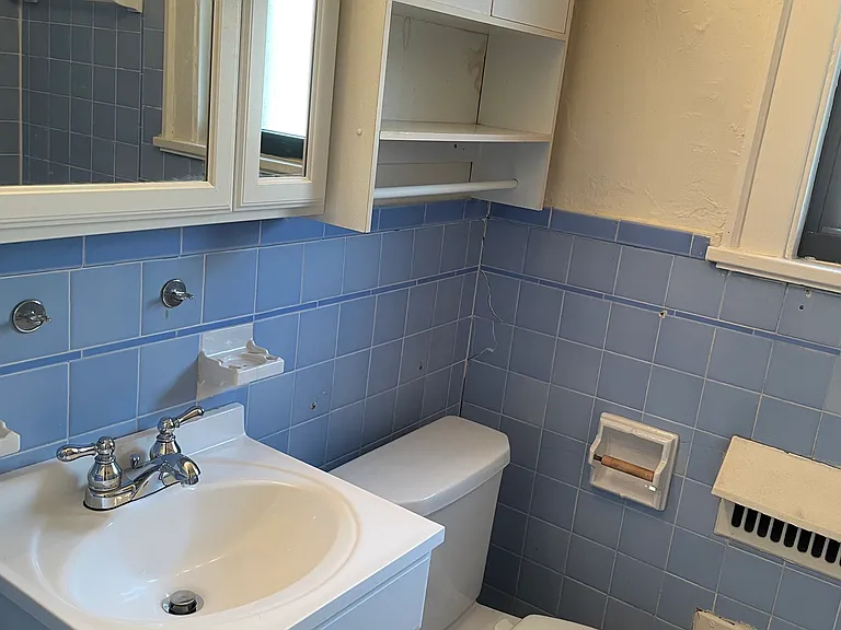 5914 Walnut St #301 — Photo 12