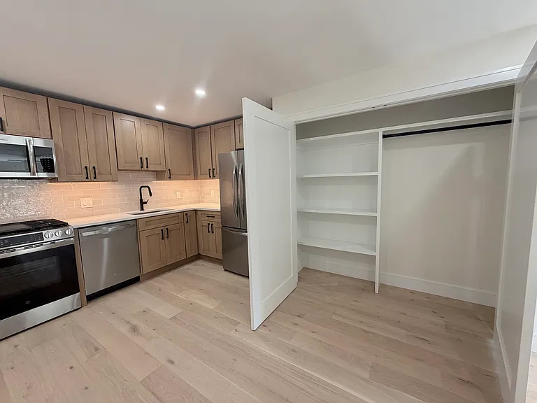 96 Miller Ave #7 — Photo 4