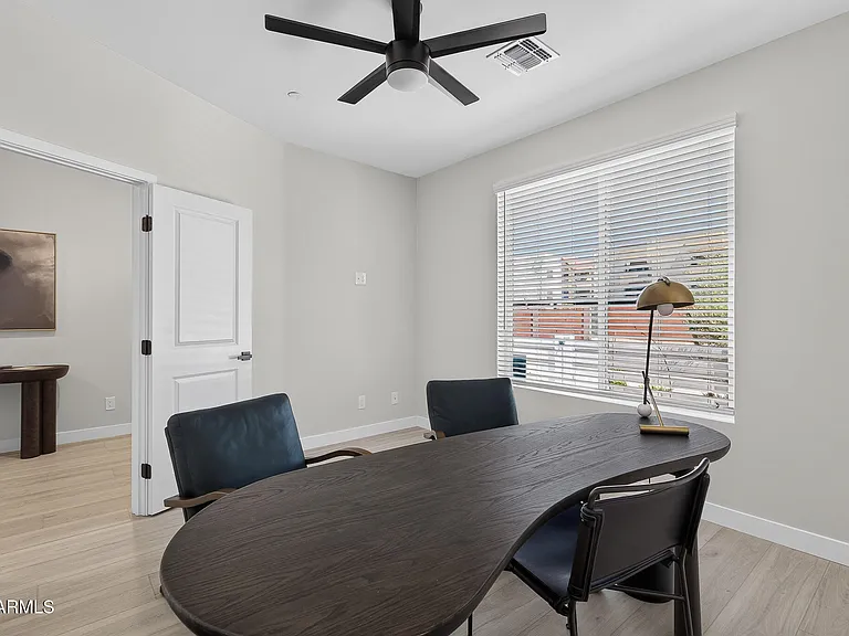 2601 E Clarendon Ave #3 — Photo 29