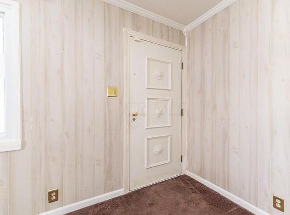 5th image of 4553 Norton Ln