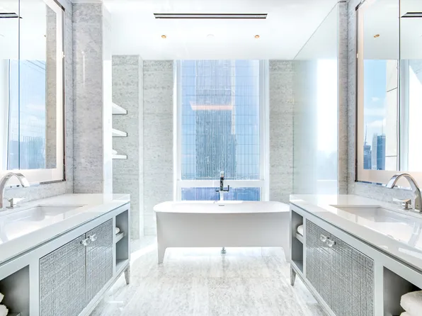 35 Hudson Yards image 14 of 17