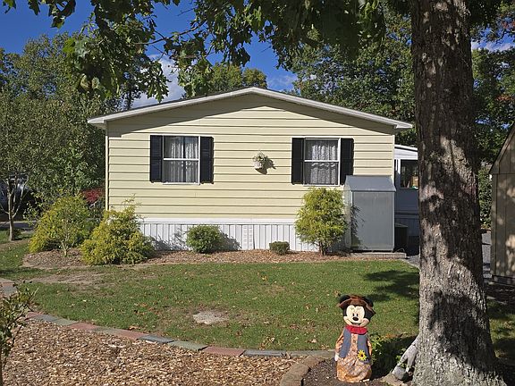 4th image of 39-9 Meadow Village Rd