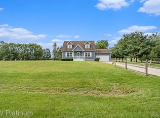 22 Ferguson Ln, Peck, MI 48466