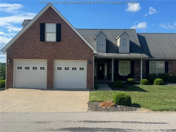 821 Creekstone Rdg, South Charleston, WV 25309