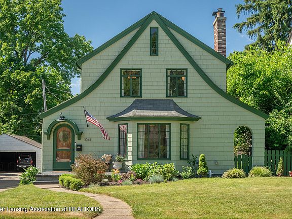 2nd image of 1041 W Grand River Ave