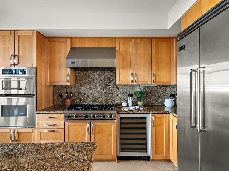 5430 La Jolla Blvd #C302 — Photo 13