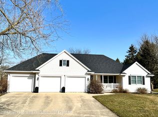 1223 Lavalle Ct, Saint Johns, MI 48879