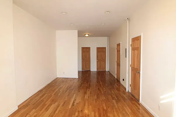 Rented by Compass | media 20