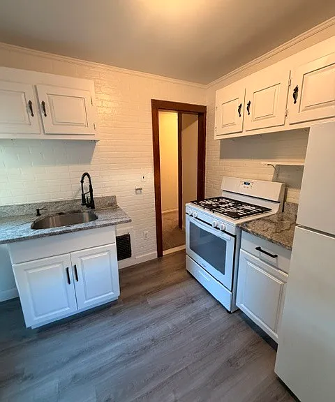 94 Tomlinson Ave #2 — Photo 10