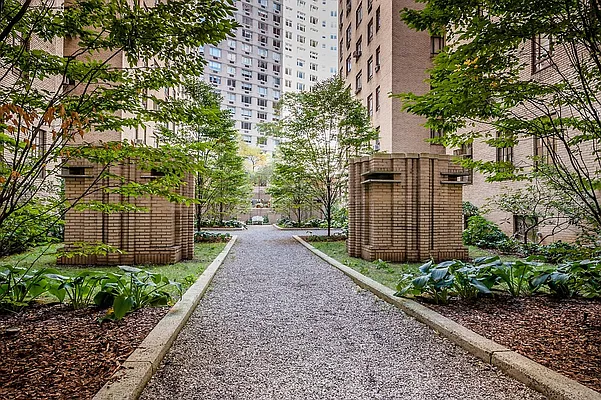 Rented by Kleier Residential | media 6