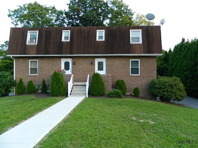 116 Berkey Dr — Photo 1