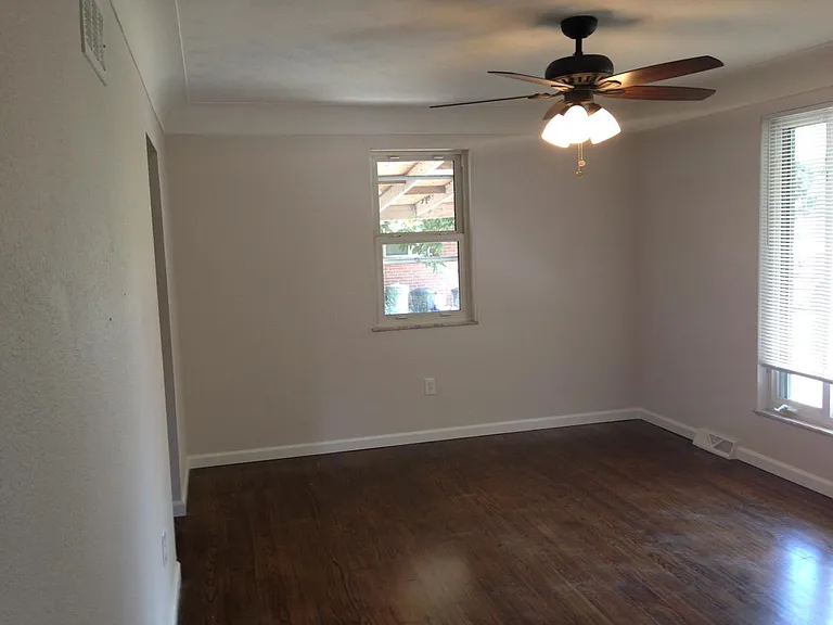 1014 Rhondell Ln — Photo 8