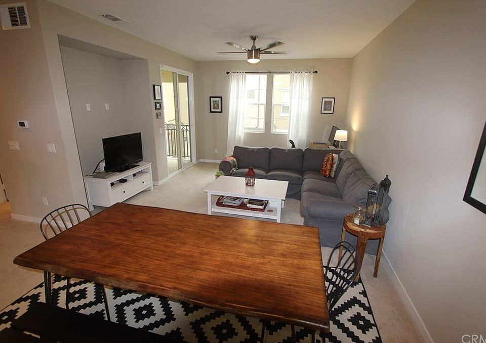 1st image of 28 Eagles Nest Dr
