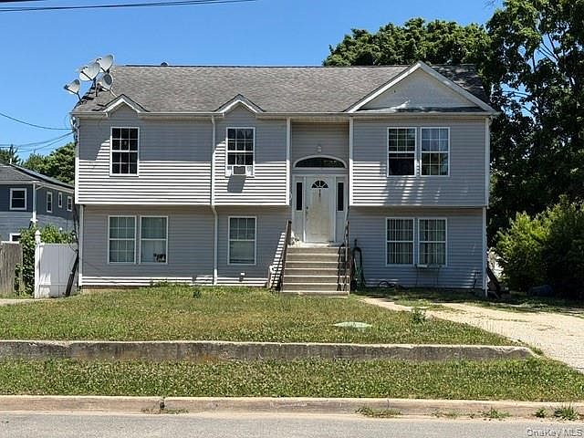 1st image of 104 Jefferson Avenue