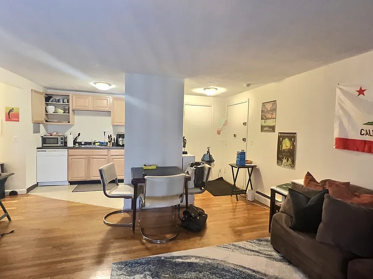 1039 Commonwealth Ave #12 — Photo 5