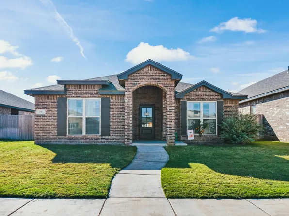 203 Cowboy Ln, Wolfforth, TX 79382