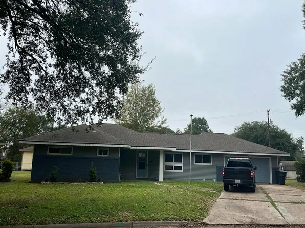4331 Dogwood St, Groves, TX 77619