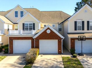 2621 Hamlet Green Dr, Raleigh, NC 27614
