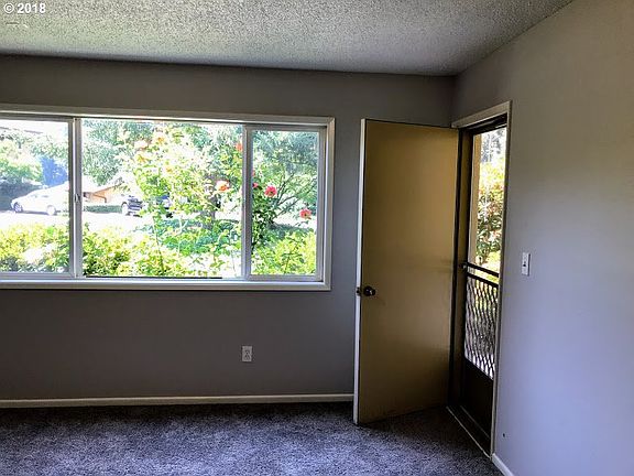 5th image of 1400 SE Lava Dr APT 15