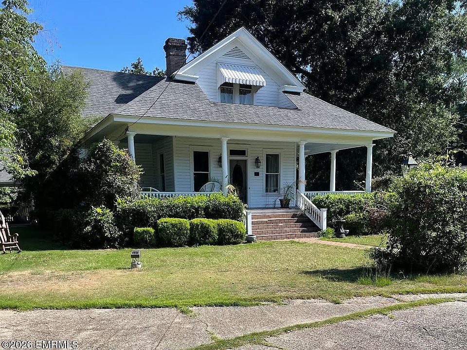 1st image of 210 S Ferrill Ave