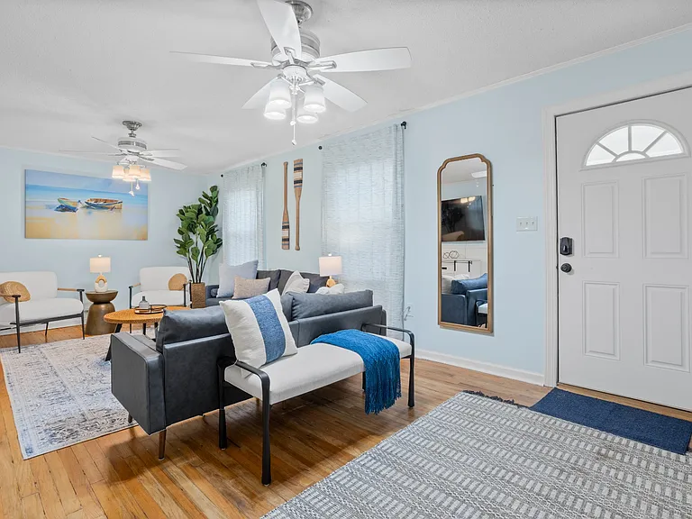 807 Ruth Ave — Photo 3