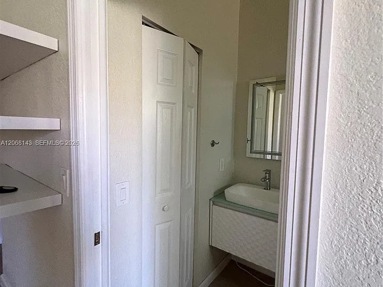 5725 Tuscany Way — Photo 26