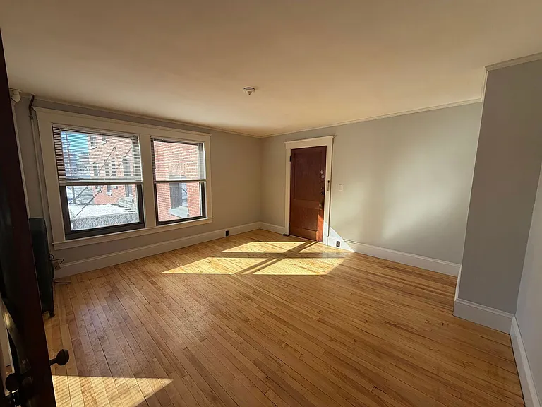 248 N Main St #8 — Photo 1