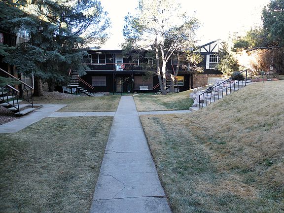 Beautifully maintained courtyard area.