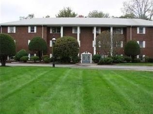 48 Great Rd APT 14, Acton, MA 01720