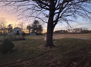 1991 Upward Rd, Flat Rock, NC 28731