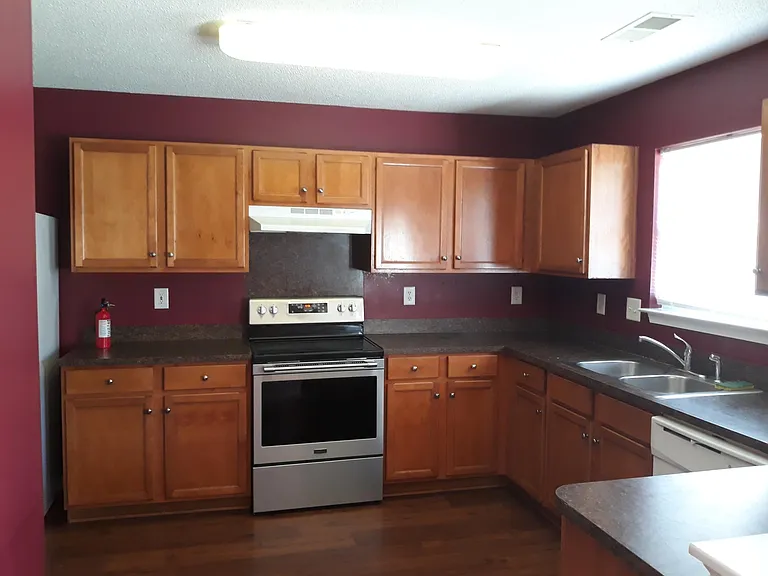 6839 Squirrels Foot Ct — Photo 8