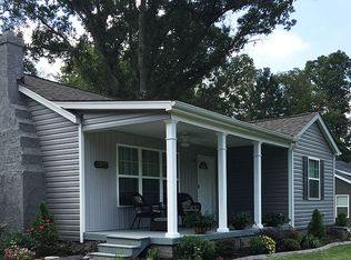 5332 Pine Dr, Charlotte, NC 28269