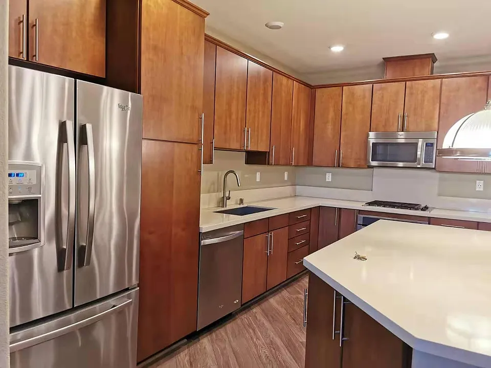 4720 Norris Canyon Rd #204