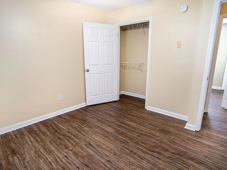 414 Madison Ave NW — Photo 11