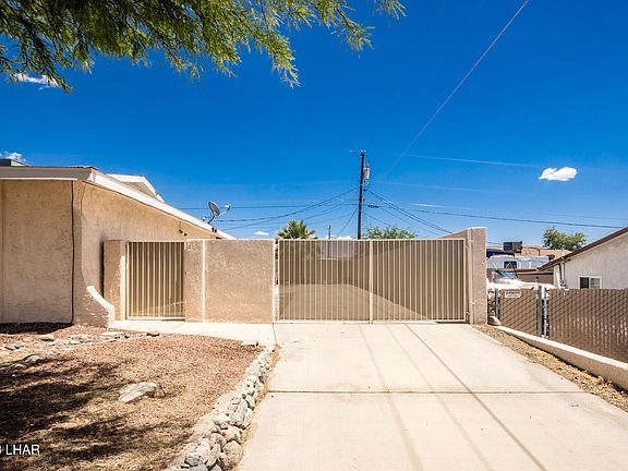 5th image of 3010 McCulloch Blvd N