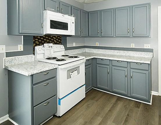 5th image of 2131 Wexford Way