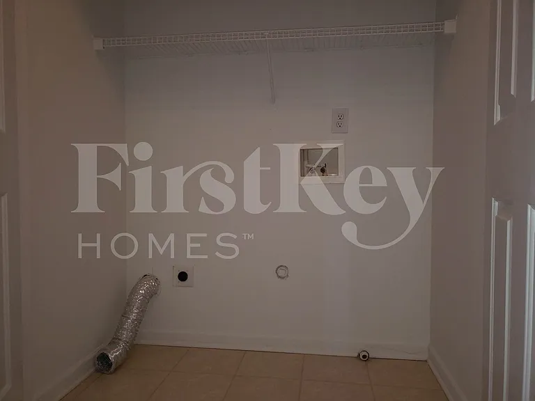 6632 Courtland St — Photo 18