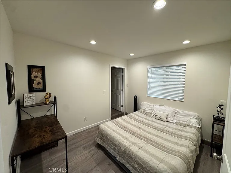 5059 Ludgate Dr #B — Photo 10