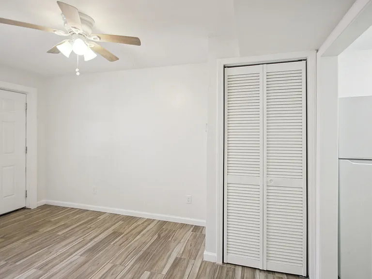 615 Oliver St NW #6 — Photo 11